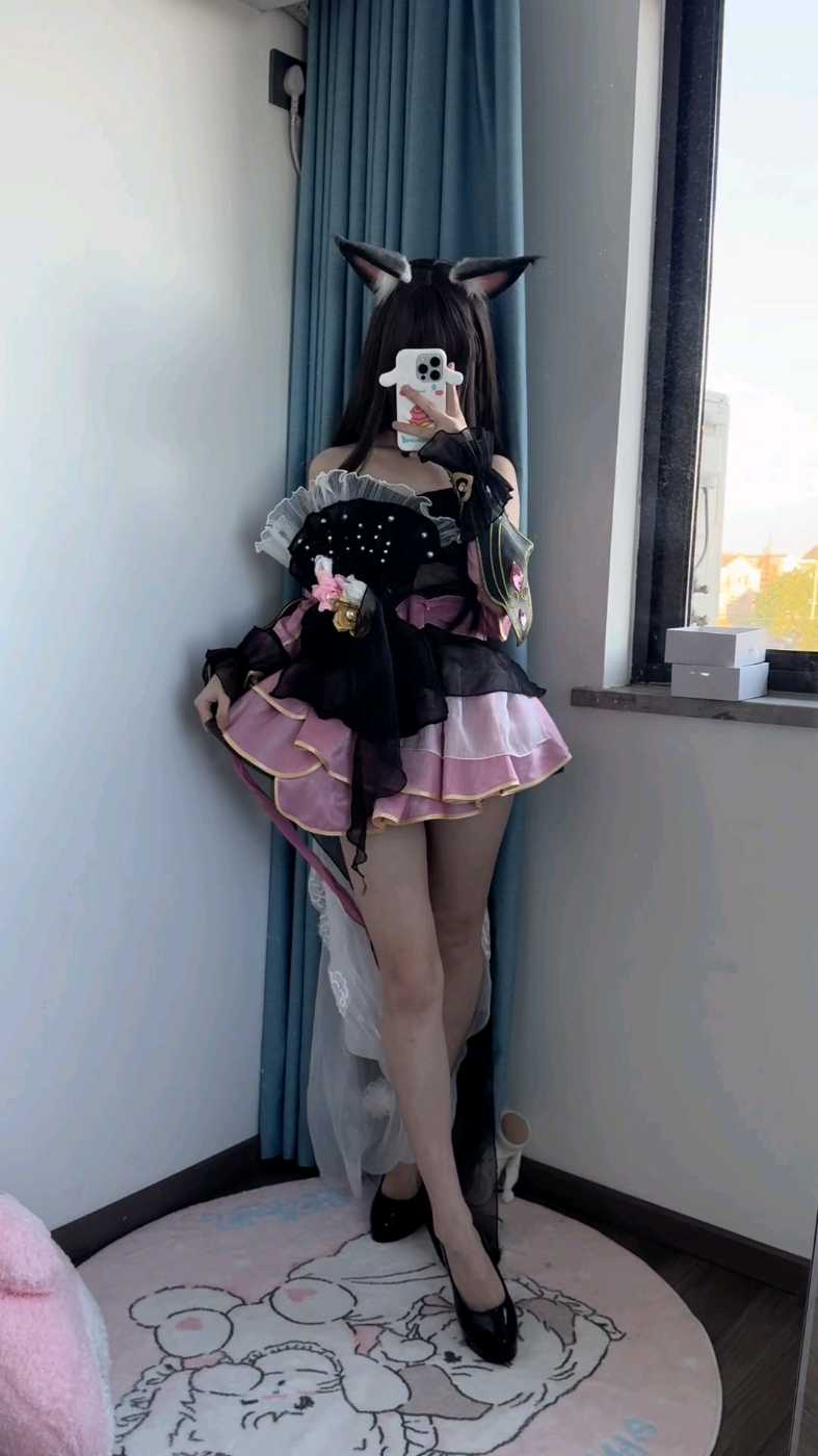 214115g4wmbvhzt44r8w12.jpg