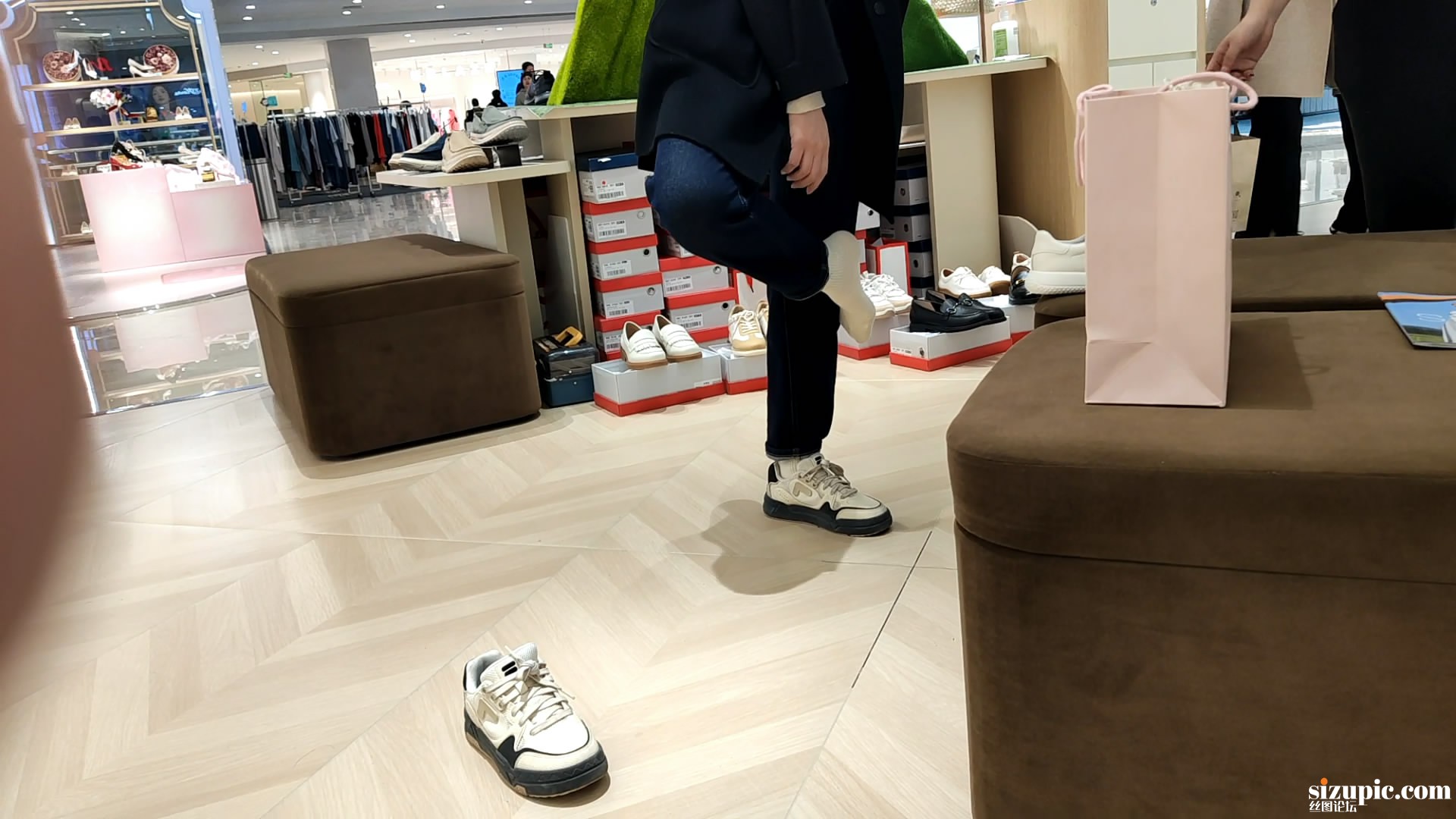 2.JPG
